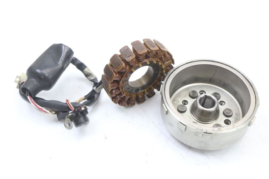 photo de ESTATOR YAMAHA XMAX X-MAX ABS 125 (2017 - 2020) - Vista principal