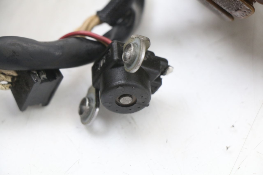 photo de ESTATOR YAMAHA XMAX X-MAX ABS 125 (2017 - 2020) - Recambio usado revisado