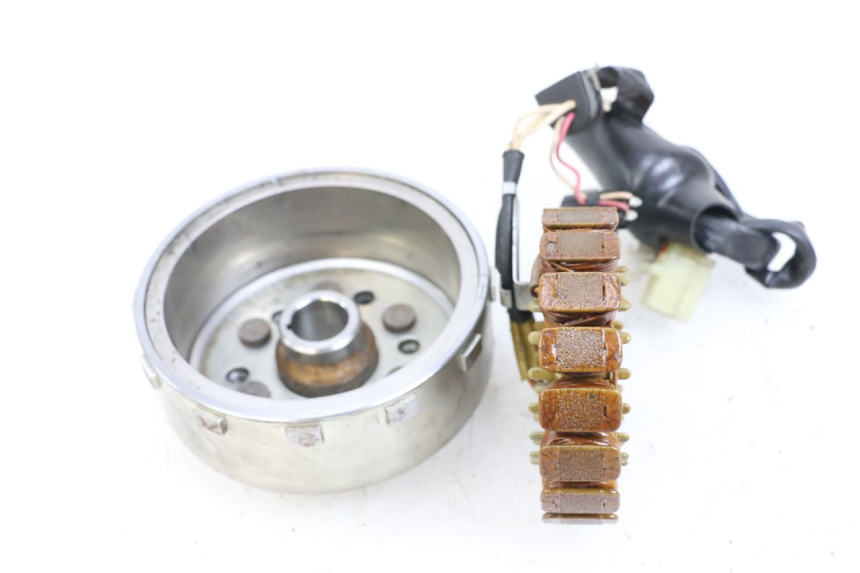 photo de ESTATOR YAMAHA X-MAX XMAX 125 (2010 - 2013) - Zoom estado de uso