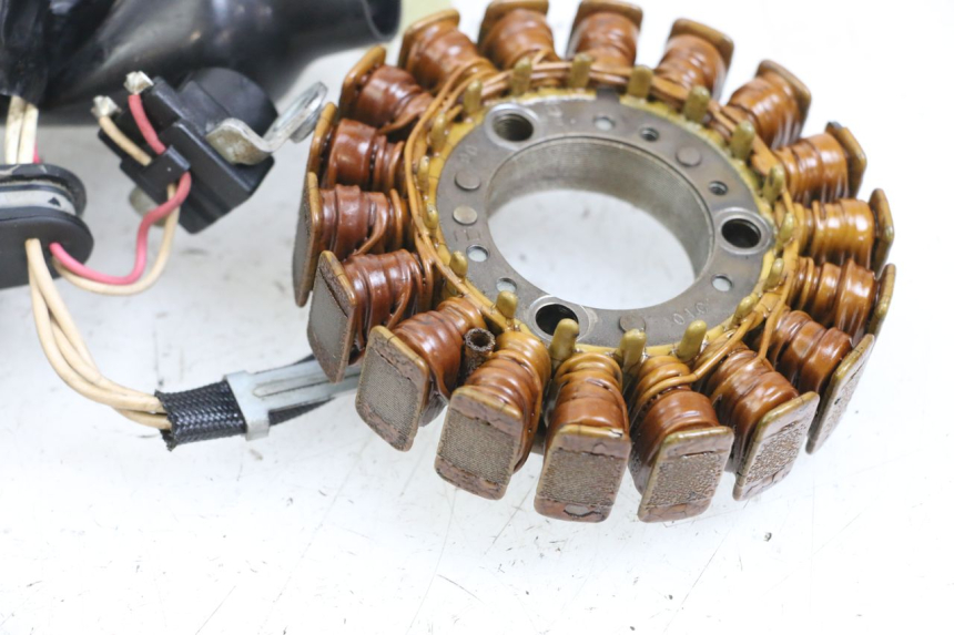 photo de ESTATOR YAMAHA X-MAX XMAX 125 (2010 - 2013) - Otra perspectiva