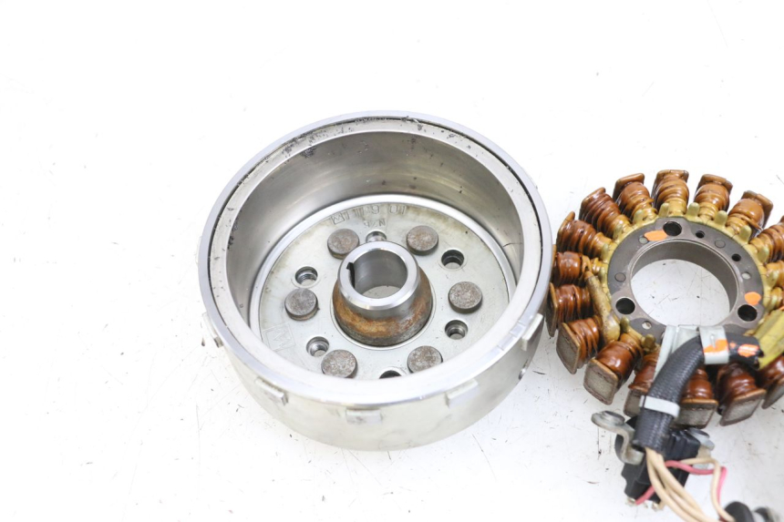 photo de ESTATOR YAMAHA X-MAX XMAX 125 (2010 - 2013) - Vista general del producto