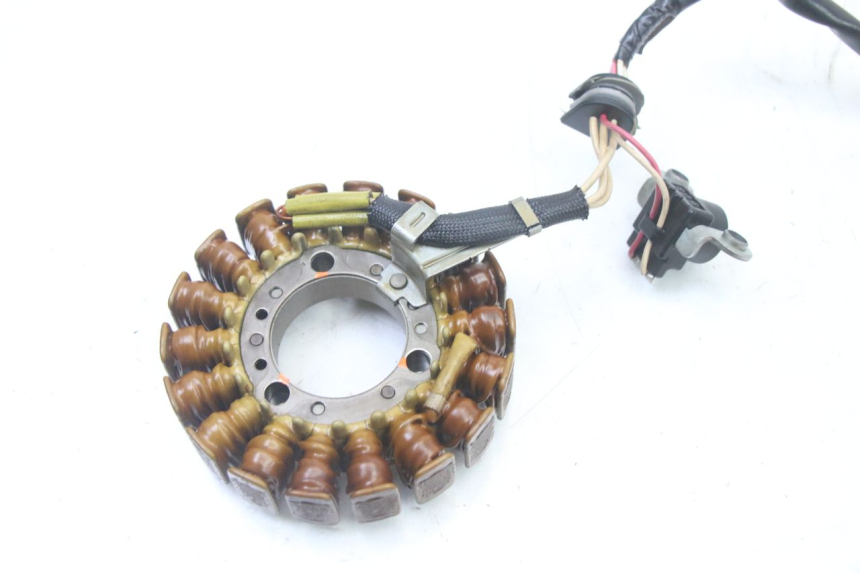 photo de ESTATOR YAMAHA X-MAX XMAX 125 (2010 - 2013) - Características distintivas