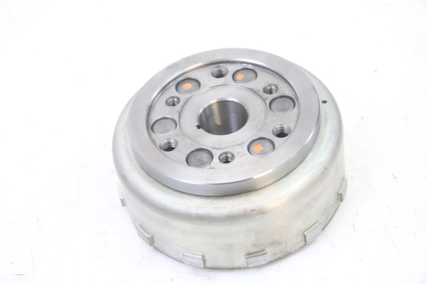 photo de ESTATOR YAMAHA X-MAX XMAX 125 (2010 - 2013) - Detalles de los puntos de fijación