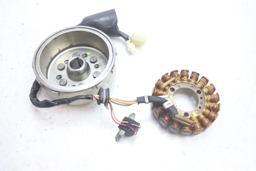 photo de ESTATOR YAMAHA X-MAX XMAX 125 (2010 - 2013) - Detalle de la pieza