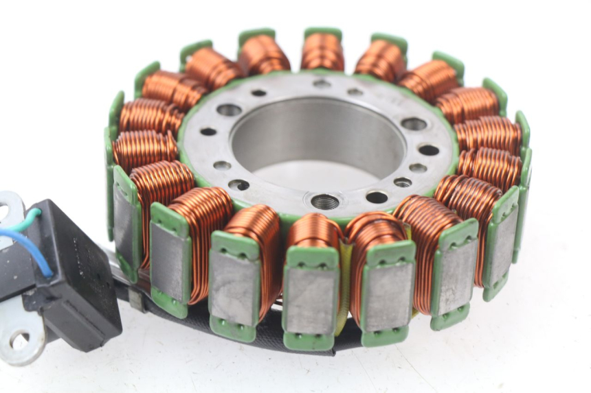 photo de ESTATOR KYMCO XCITING 500 (2007 - 2010) - Estado de la superficie y material