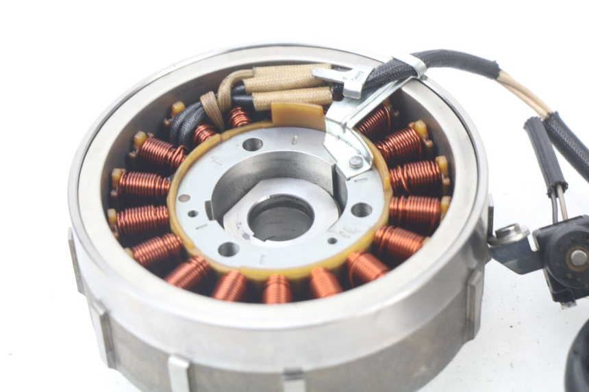 photo de ESTATOR YAMAHA XP T-MAX TMAX ABS 530 (2012 - 2015) - Detalle de la pieza