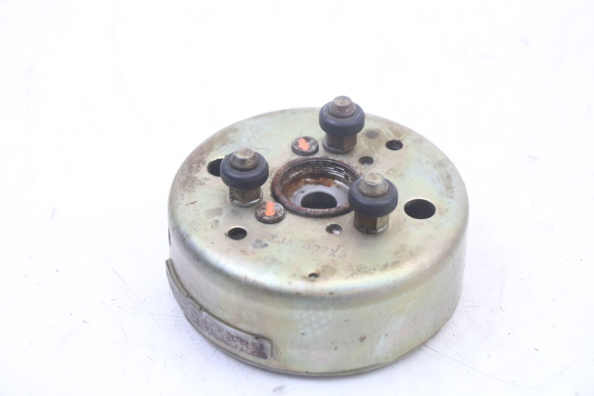 photo de ESTATOR YAMAHA AEROX 50 (1997 - 2006) - Primer plano técnico