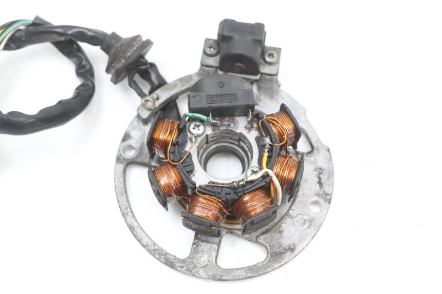 photo de ESTATOR YAMAHA YE ZEST 50 (1992 - 1998) - Otra perspectiva