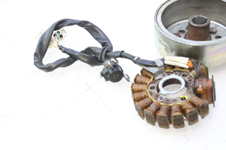 photo de ROTOR ESTATOR YAMAHA YP MAJESTY 125 (2002 - 2006) - Otra vista del artículo