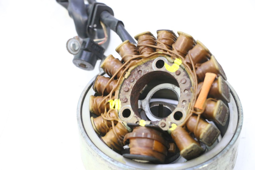 photo de ROTOR ESTATOR YAMAHA YP MAJESTY 125 (2002 - 2006) - Otra perspectiva