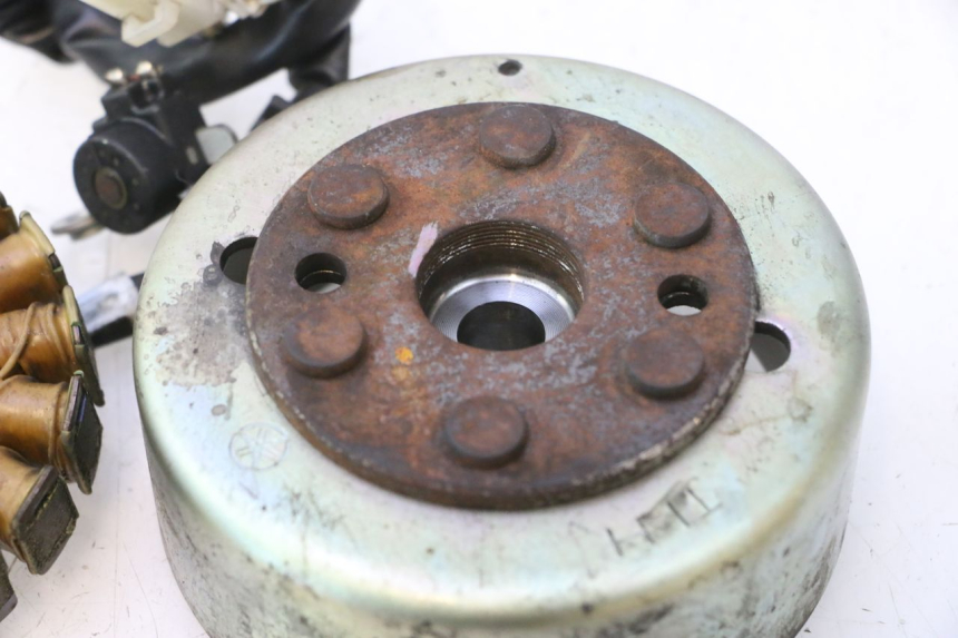 photo de ROTOR ESTATOR YAMAHA YP MAJESTY 125 (1998 - 2001) - Inspección visual detallada