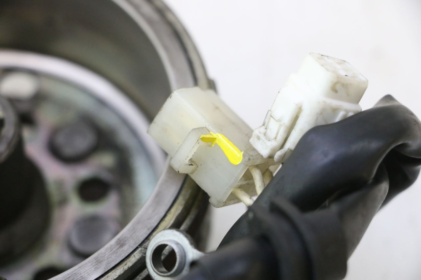 photo de ROTOR ESTATOR YAMAHA YP MAJESTY 125 (1998 - 2001) - Otra perspectiva