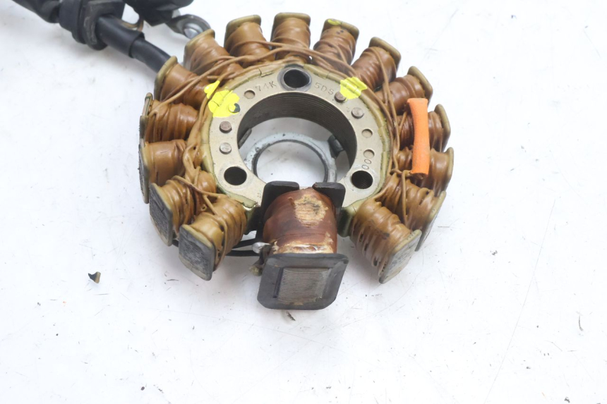 photo de ESTATOR YAMAHA YP MAJESTY 125 (2007 - 2010) - Primer plano técnico