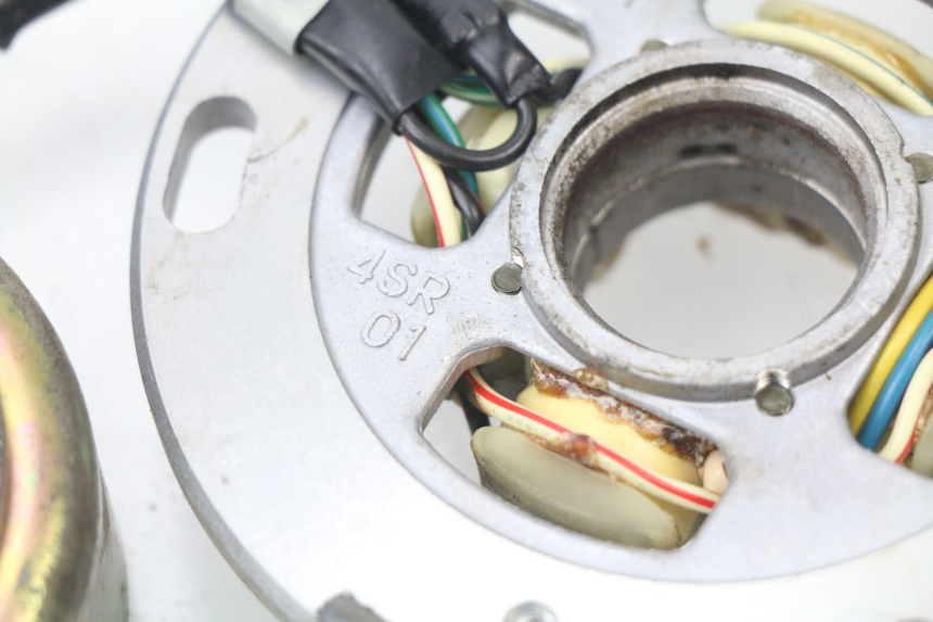 photo de ESTATOR YAMAHA YZ 125 (1998 - 2005) - Otra perspectiva