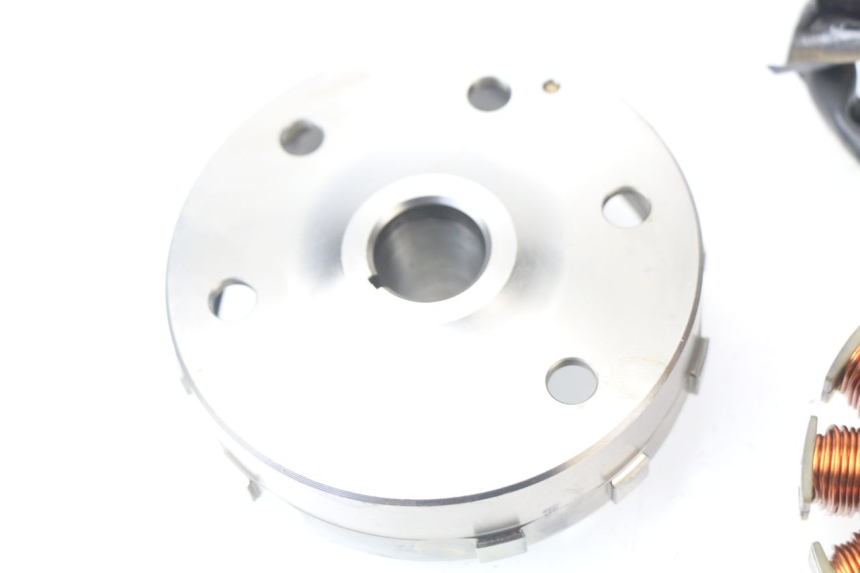 photo de ESTATOR YAMAHA YZF YZ-F 450 (2018 - 2021) - Marcados y referencias originales