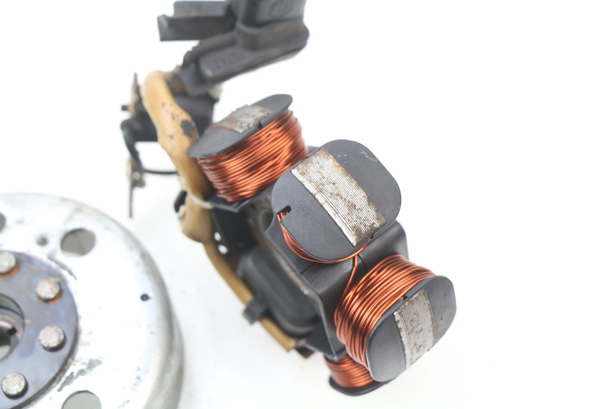 photo de ROTOR ESTATOR PIAGGIO ZIP 2T 50 (2009 - 2019) - Recambio usado revisado