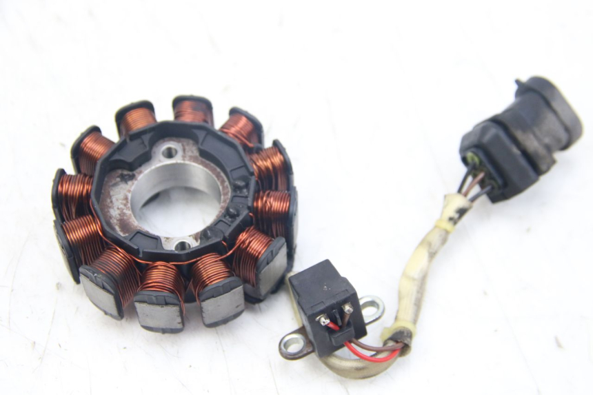 photo de ROTOR ESTATOR PIAGGIO ZIP 4T 50 (2018 - 2020) - Otra perspectiva