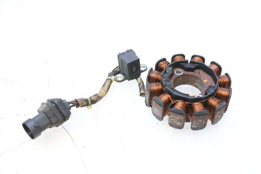 photo de ROTOR ESTATOR PIAGGIO ZIP 4T 50 (2018 - 2020) - Primer plano técnico