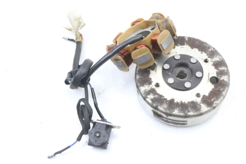 photo de ESTATOR UNIVERSAL BIKE ZN50QT-11B 50 (2018 - 2021) - Detalle de la pieza