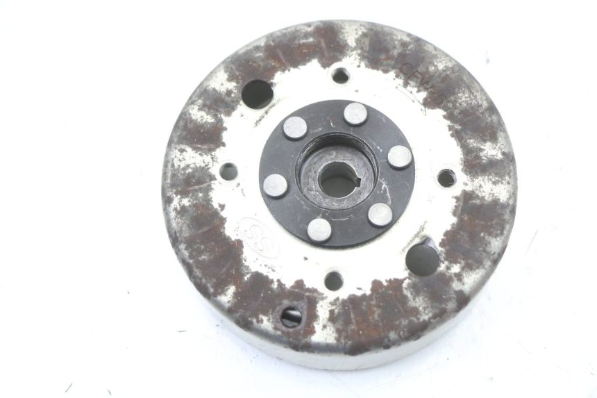 photo de ESTATOR UNIVERSAL BIKE ZN50QT-11B 50 (2018 - 2021) - Otra perspectiva