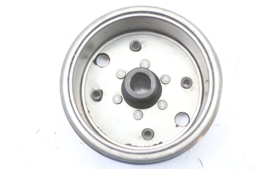 photo de ESTATOR UNIVERSAL BIKE ZN50QT-11B 50 (2018 - 2021) - Primer plano técnico