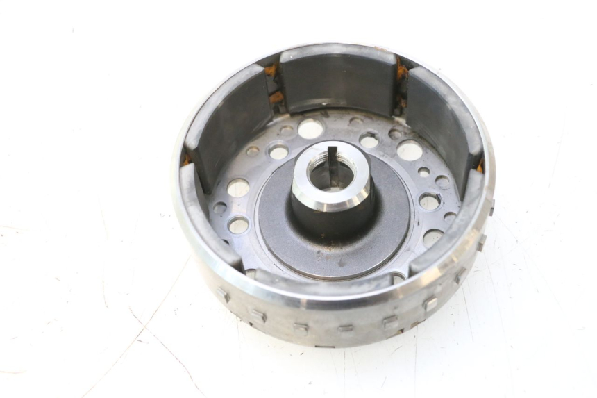 photo de VOLANTE MAGNETICO SUZUKI SV S 650 (2003 - 2009) - Otra perspectiva