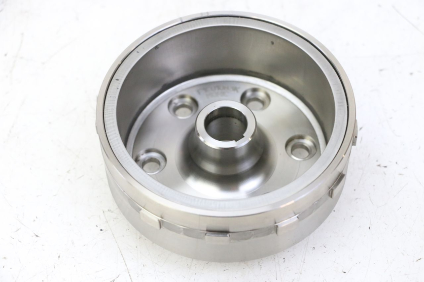 photo de ROTOR YAMAHA X-MAX XMAX 250 (2006 - 2009) - Primer plano técnico