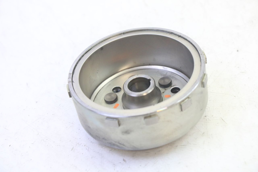 photo de VOLANTE MAGNETICO YAMAHA X-MAX XMAX 125 (2010 - 2013) - Otra perspectiva