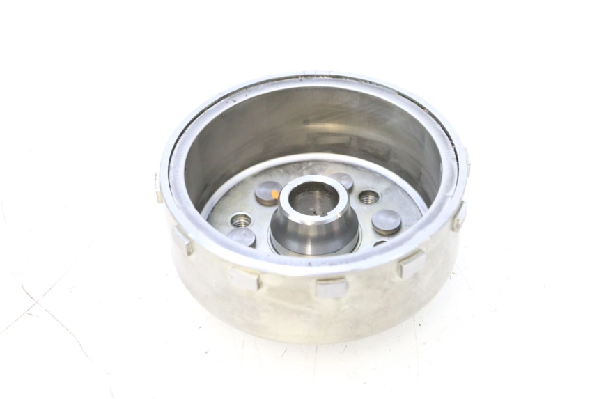 photo de VOLANTE MAGNETICO YAMAHA X-MAX XMAX 125 (2010 - 2013) - Zoom estado de uso