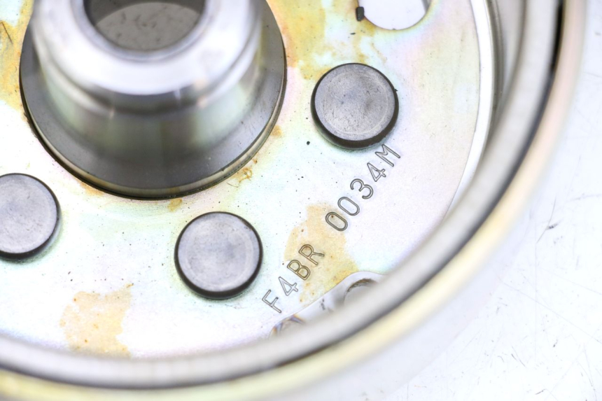 photo de VOLANTE MAGNETICO YAMAHA XJ600 XJ DIVERSION 600 (1992 - 1997) - Detalle de la pieza