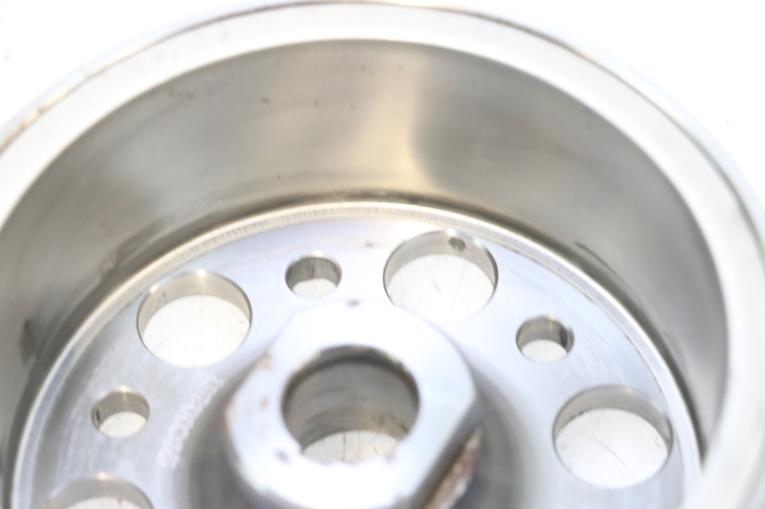 photo de VOLANTE MAGNETICO YAMAHA XP T-MAX TMAX ABS 530 (2012 - 2015) - Zoom estado de uso