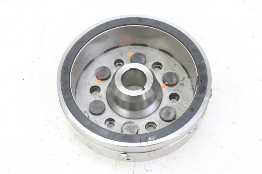 photo de VOLANTE MAGNETICO YAMAHA FZS FAZER 600 (2001 - 2003) - Detalle de la pieza