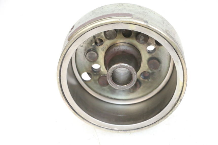 photo de VOLANTE MAGNETICO YAMAHA YP MAJESTY 125 (2002 - 2006) - Vista general del producto