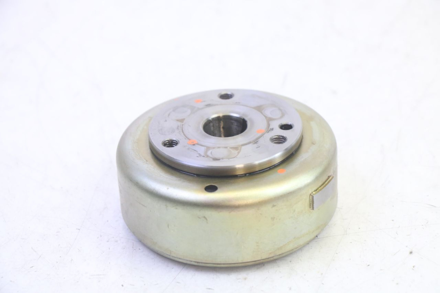 photo de VOLANTE MAGNETICO KYMCO ZING 125 (1997 - 2003) - Vista principal