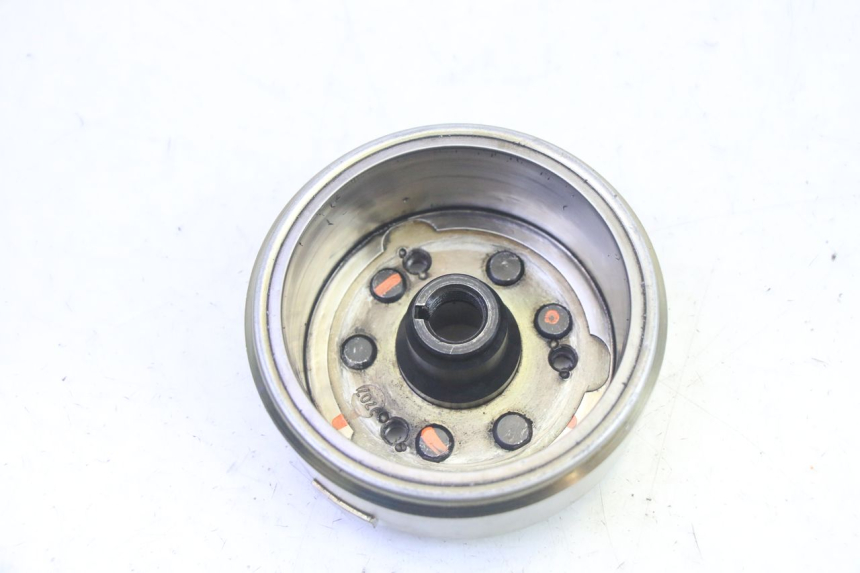 photo de VOLANTE MAGNETICO KYMCO ZING 125 (1997 - 2003) - Zoom estado de uso