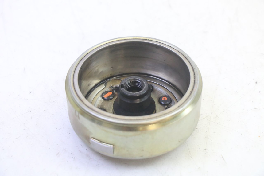 photo de VOLANTE MAGNETICO KYMCO ZING 125 (1997 - 2003) - Otra perspectiva