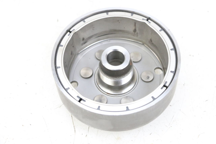 photo de VOLANTE MAGNETICO KAWASAKI ZR 7 750 (1999 - 2004) - Zoom estado de uso