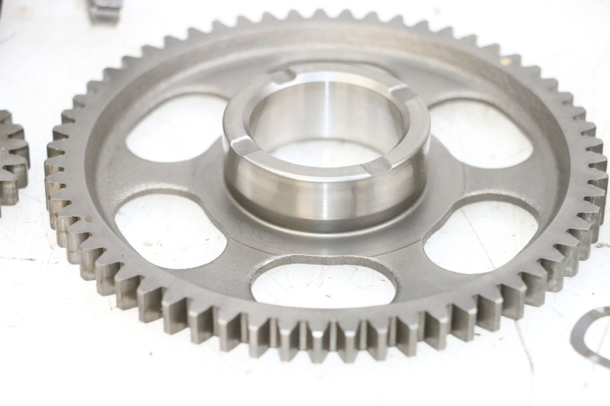 photo de RUEDA LIBRE DE ARRANQUE SUZUKI BURGMAN 650 (2013 - 2020) - Detalles de los puntos de fijación