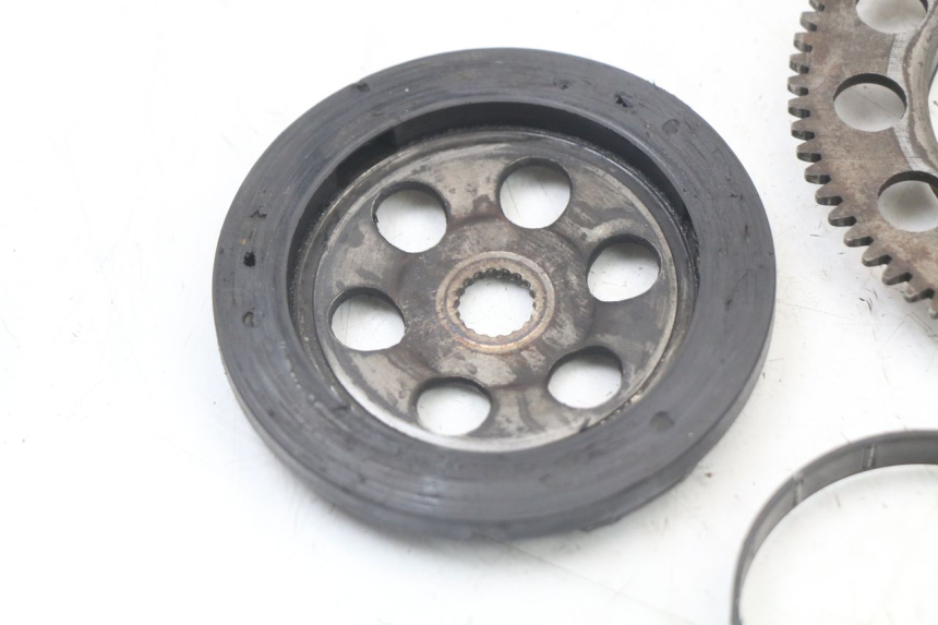 photo de ARRANQUE RUEDA LIBRE YAMAHA BW'S 50 (2004 - 2017) - Primer plano técnico