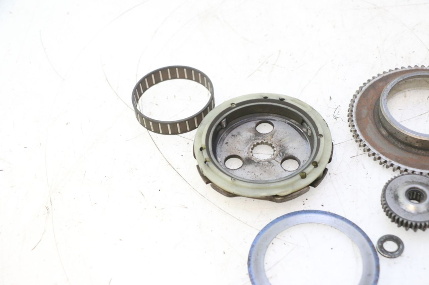 photo de ARRANQUE RUEDA LIBRE MBK EVOLIS 80 (1993 - 1999) - Primer plano técnico