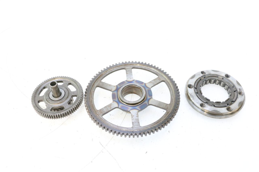 photo de ARRANQUE RUEDA LIBRE YAMAHA FJR 1300 (2001 - 2005) - Primer plano técnico