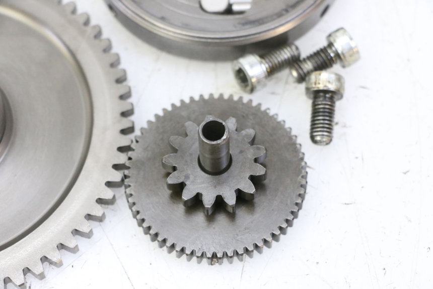 photo de ARRANQUE RUEDA LIBRE KYMCO GRAND DINK 125 (2008 - 2014) - Detalles de los puntos de fijación