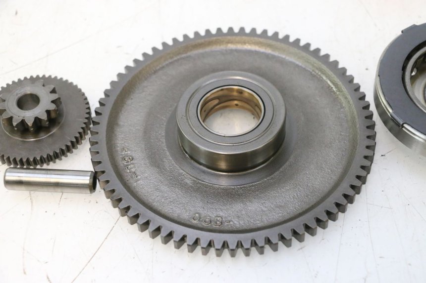 photo de ARRANQUE RUEDA LIBRE SUZUKI GSF N BANDIT 1200 (2001 - 2005) - Primer plano técnico