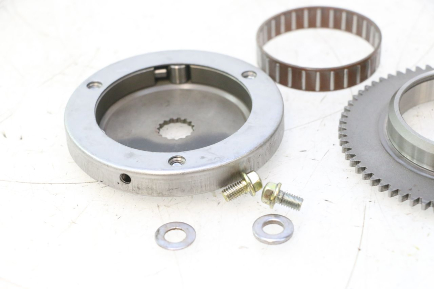 photo de ARRANQUE RUEDA LIBRE KEEWAY HURRICANE 50 (2006 - 2019) - Primer plano técnico