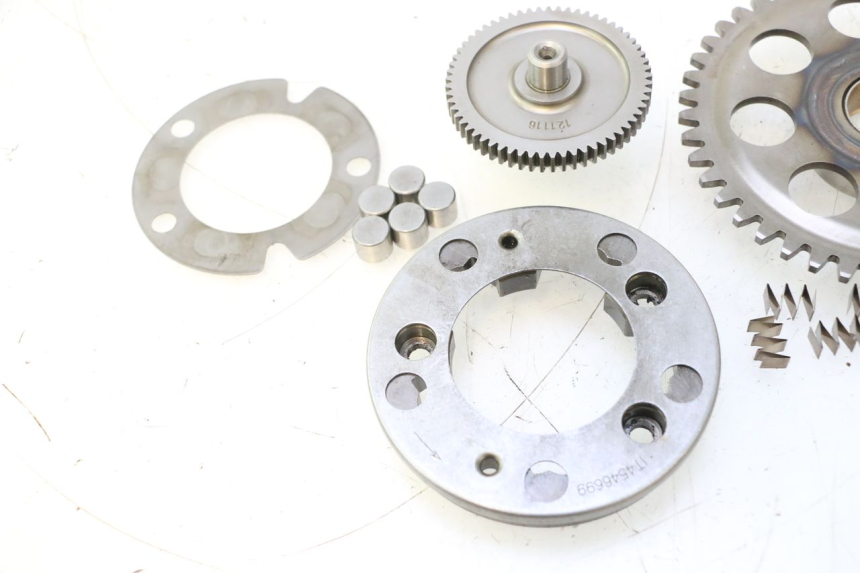 photo de ARRANQUE RUEDA LIBRE PIAGGIO LIBERTY IGET S 125 (2016 - 2020) - Primer plano técnico