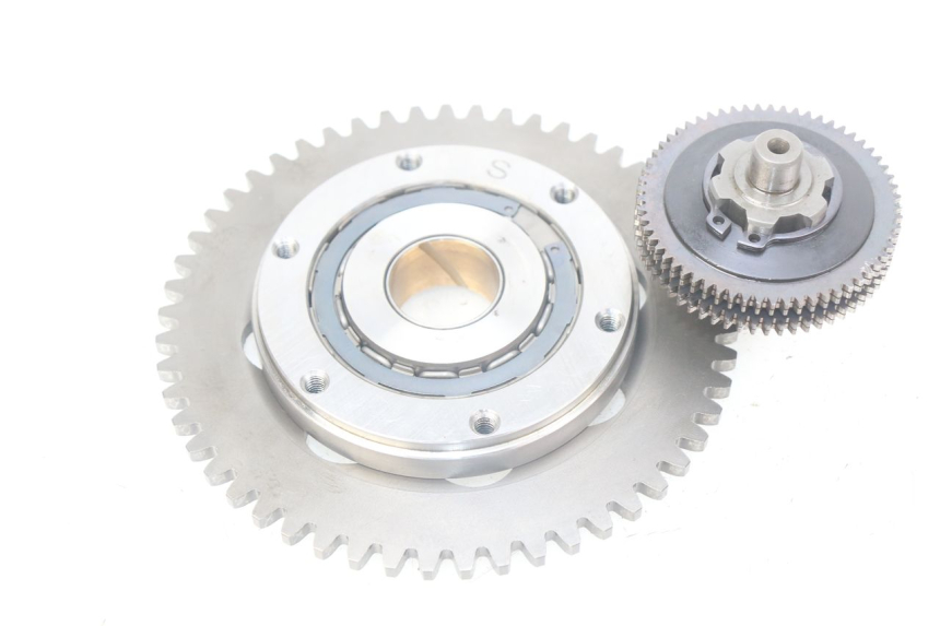 photo de ARRANQUE RUEDA LIBRE APRILIA SRV 850 (2012 - 2017) - Detalle de la pieza