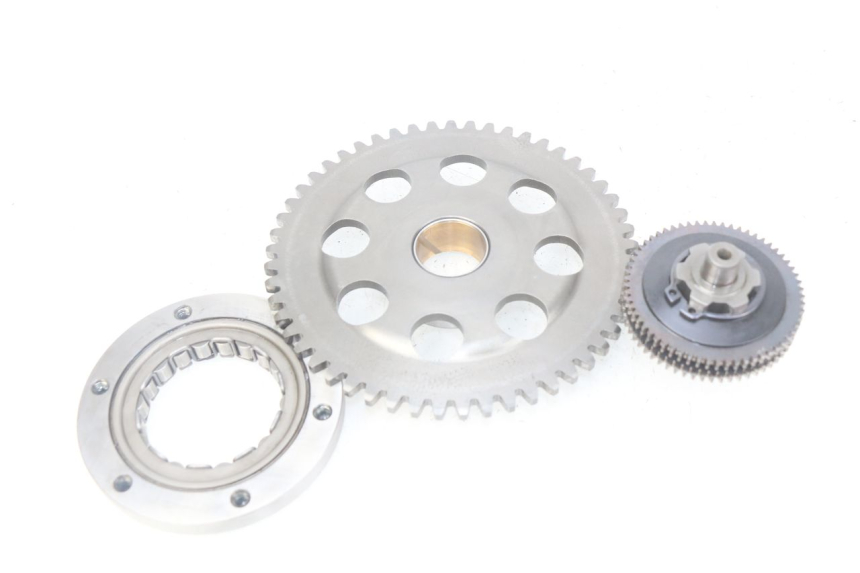 photo de ARRANQUE RUEDA LIBRE APRILIA SRV 850 (2012 - 2017) - Primer plano técnico