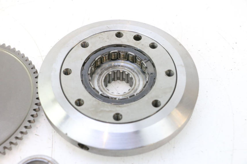 photo de ARRANQUE RUEDA LIBRE DUCATI SS IE DS CARENEE 1000 (2002 - 2006) - Otra perspectiva