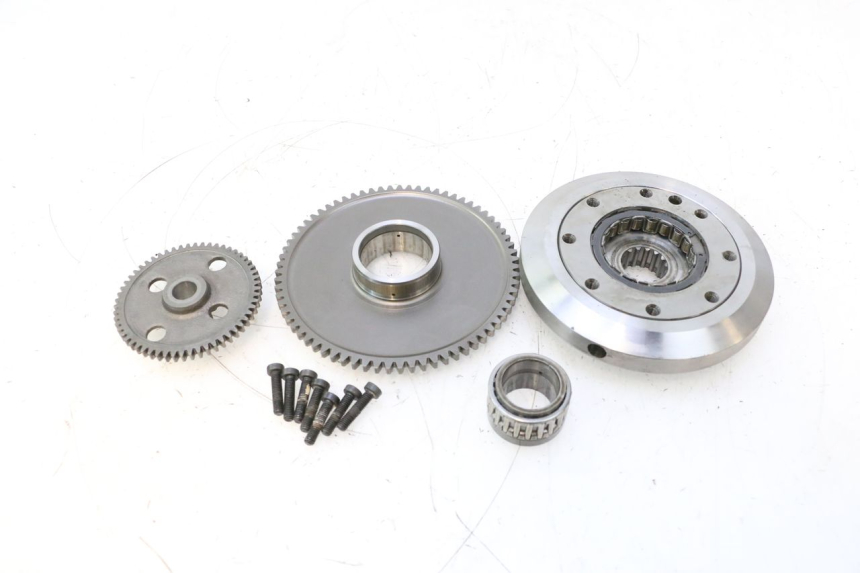 photo de ARRANQUE RUEDA LIBRE DUCATI SS IE DS CARENEE 1000 (2002 - 2006) - Primer plano técnico