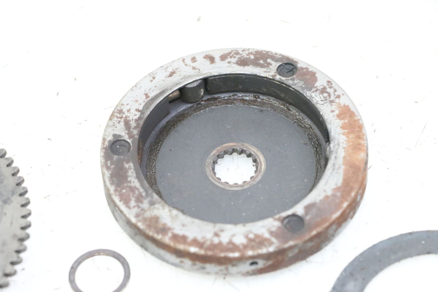 photo de ARRANQUE RUEDA LIBRE TNT MOTOR ROMA 10' 2T 50 (2011 - 2018) - Estado de la superficie y material